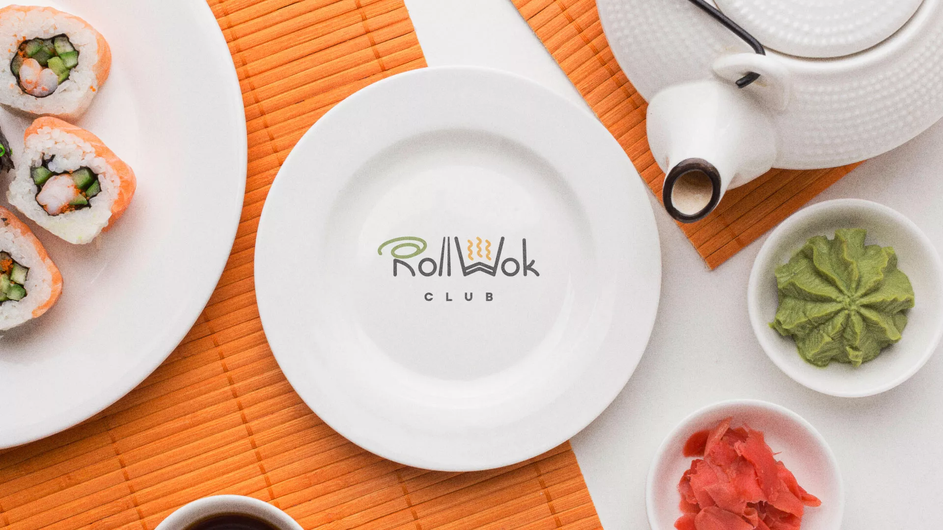 Разработка логотипа и фирменного стиля суши-бара «Roll Wok Club» в Лыткарино